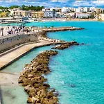 Puglia Ospita - *